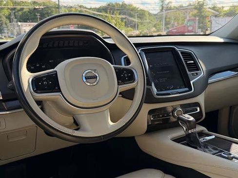 Used 2019 Volvo XC90 T6 Momentum w/ Protection Package Premier AWD/4WD image 25