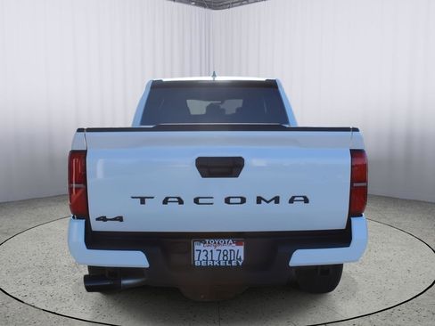 Used 2025 Toyota Tacoma SR5 image 7