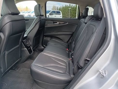Used 2023 Lincoln Nautilus Reserve AWD/4WD image 21