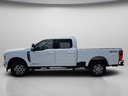 Used 2026 Ford F250 Lariat AWD/4WD image 21