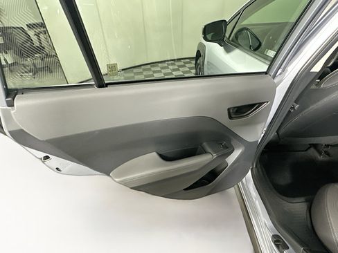 Used 2024 Subaru Crosstrek 2.0i Premium image 26