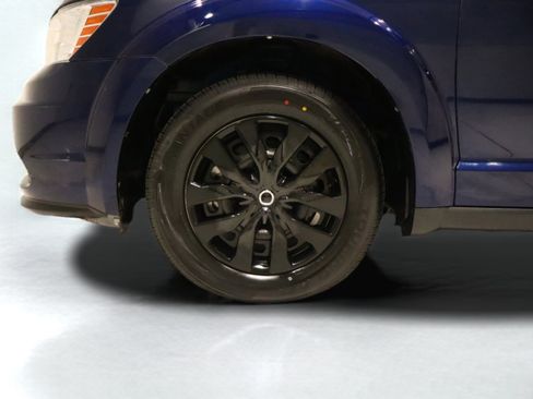 Used 2019 Dodge Journey SE image 7