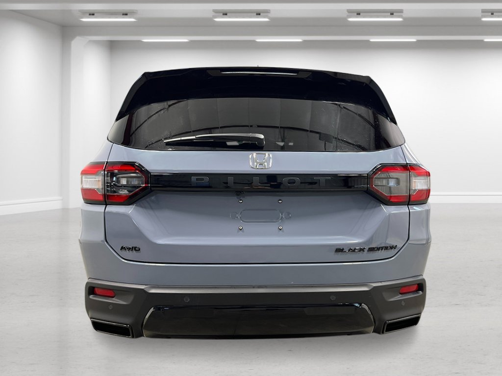 New 2026 Honda Pilot Black Edition image 4