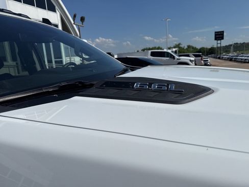 Used 2024 Chevrolet Silverado 2500 Custom w/ Custom Value Package AWD/4WD image 6