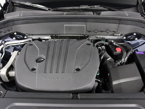 New 2026 Volvo XC90 B5 Ultra image 12