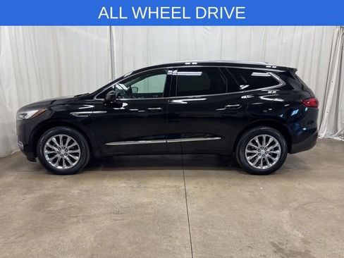 Used 2020 Buick Enclave Premium w/ Sun and Sites Package AWD/4WD image 9