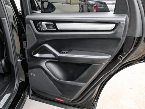 Used 2019 Porsche Cayenne Turbo image 54