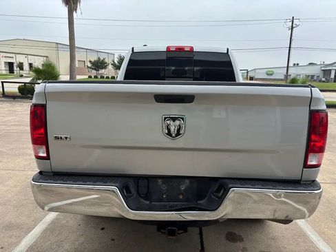 Used 2019 RAM 1500 Classic SLT RWD image 5