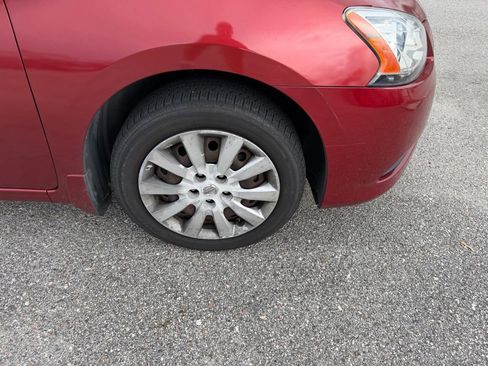Used 2015 Nissan Sentra SV w/ Cold Weather Package FWD image 3