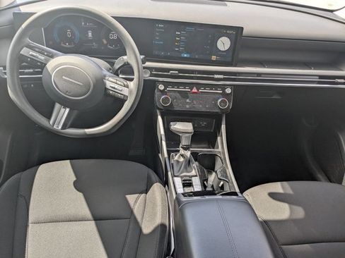 Used 2025 Hyundai Tucson SEL image 16