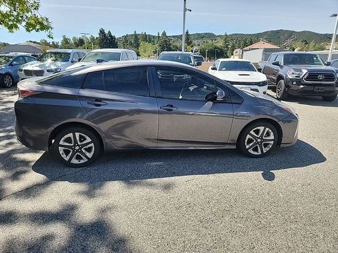 Used 2016 Toyota Prius Three Touring image 6
