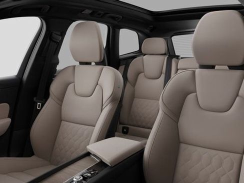 New 2026 Volvo XC60 T8 Plus w/ Protection Package Premier AWD/4WD image 10