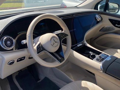 Used 2023 Mercedes-Benz EQS 580 4MATIC SUV image 7