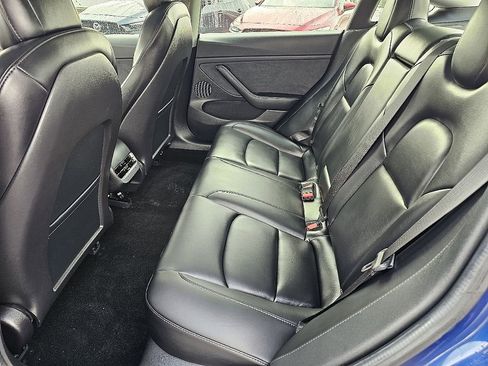 Used 2021 Tesla Model 3 Standard Range Plus image 22