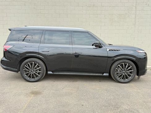 Used 2025 INFINITI QX80 Autograph AWD/4WD image 10