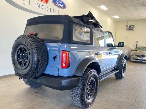 Used 2023 Ford Bronco Wildtrak image 8