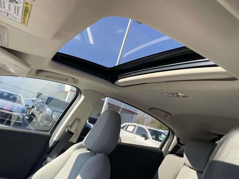 Used 2022 Honda HR-V EX image 30