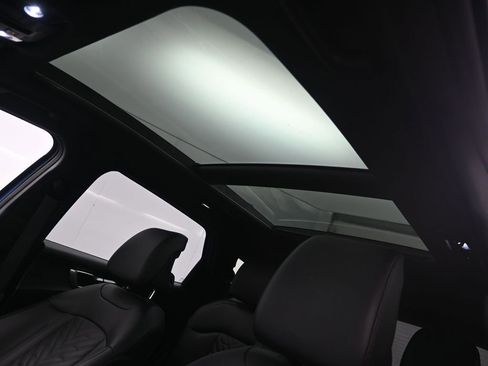 New 2026 Kia Sportage X-Line w/ X-Line Premium Package AWD/4WD image 28