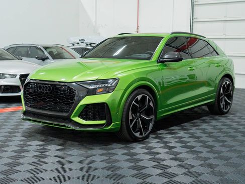 Used 2023 Audi RS Q8 w/ Black Optic Package AWD/4WD image 3