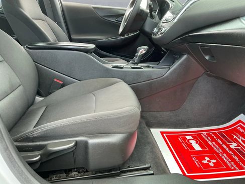 Used 2021 Chevrolet Malibu LT image 20
