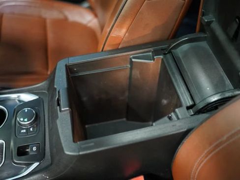 Used 2021 Chevrolet Traverse High Country w/ LPO, Floor Liner Package FWD image 43