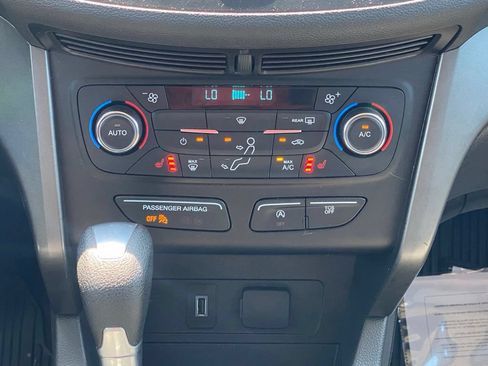Used 2017 Ford Escape SE AWD/4WD image 22