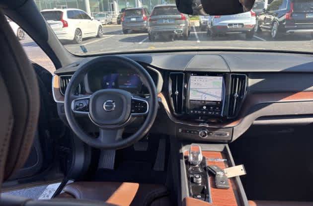 Used 2024 Volvo XC60 T8 Ultimate w/ Protection Package Premier AWD/4WD image 4