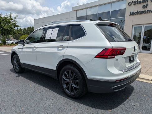 Used 2023 Volkswagen Tiguan SE FWD image 4