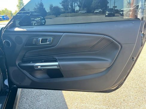 Used 2025 Ford Mustang GT Premium RWD image 9