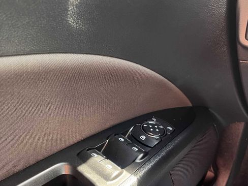 Used 2018 Ford Fusion SE w/ Equipment Group 201A image 17