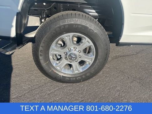 New 2026 RAM 2500 Big Horn AWD/4WD image 12