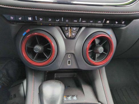 Used 2023 Chevrolet Blazer RS w/ Enhanced Convenience Package image 17