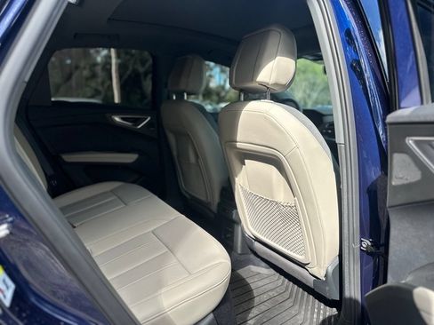 Certified 2023 Audi Q4 e-tron Premium Plus w/ Premium Plus AWD/4WD image 9