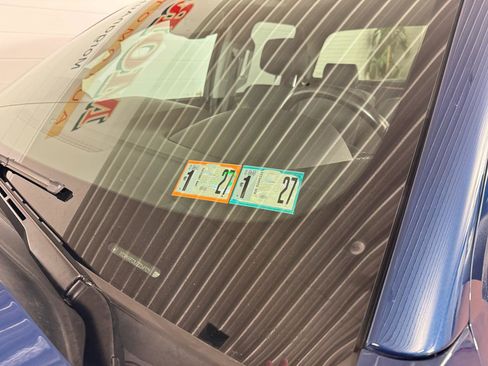 Used 2018 Chevrolet Silverado 1500 LT w/ All Star Edition image 10