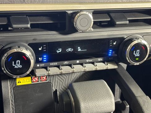 Certified 2026 Toyota Tacoma Limited AWD/4WD image 37
