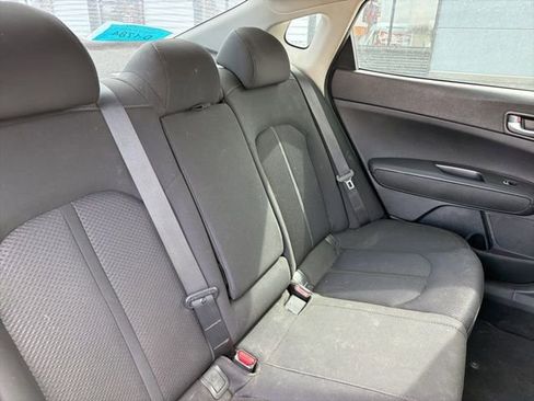 Used 2018 Kia Optima LX image 9