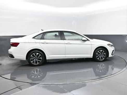 Used 2025 Volkswagen Jetta S FWD image 4