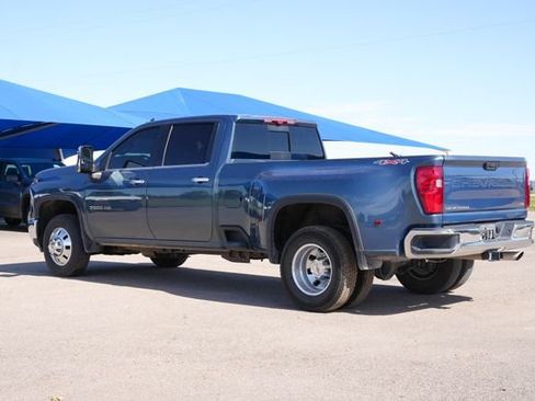 Used 2025 Chevrolet Silverado 3500 LTZ w/ LTZ Convenience Package AWD/4WD image 5