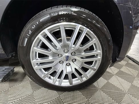 Used 2024 Ford Expedition Limited image 39