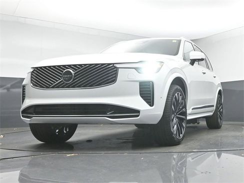New 2026 Volvo XC90 B6 Ultra w/ Lounge Package image 40