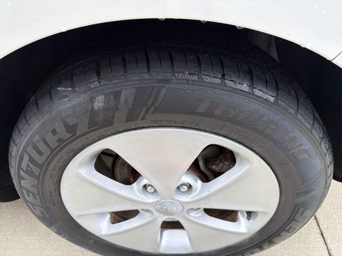 Used 2016 Kia Soul FWD image 10