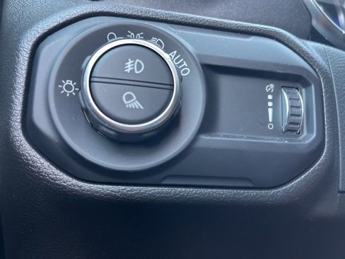 Used 2023 Jeep Gladiator Mojave w/ Cold Weather Group image 26