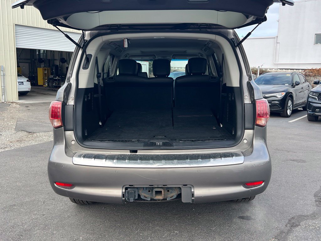 Used 2017 INFINITI QX80 4WD w/ Driver Assistance Package image 8