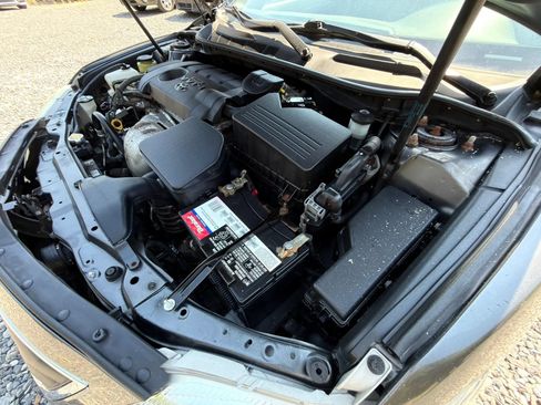 Used 2011 Toyota Camry LE w/ LE Extra-Value Pkg FWD image 5