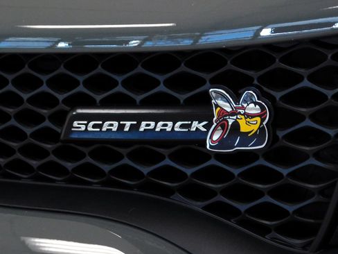 Used 2018 Dodge Charger R/T Scat Pack RWD image 17
