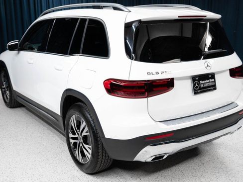 Used 2026 Mercedes-Benz GLB 250 image 7