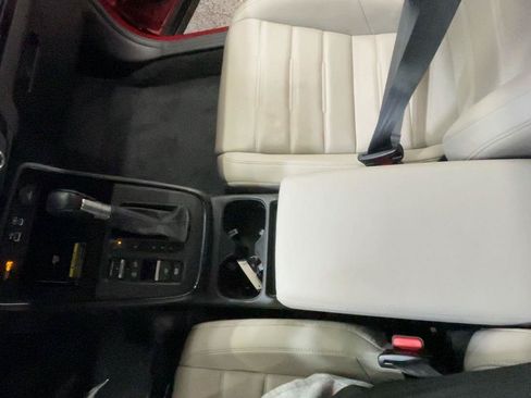 Used 2024 Honda CR-V EX-L image 37