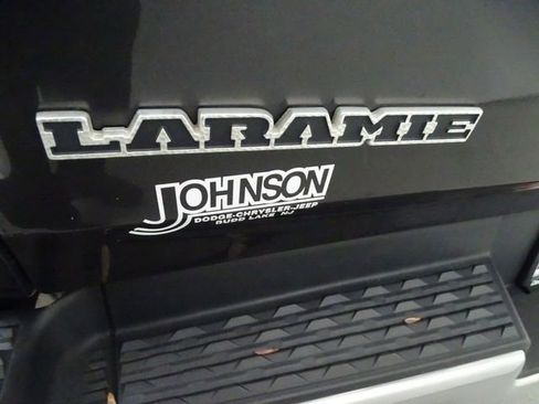 Used 2019 RAM 1500 Laramie AWD/4WD image 27
