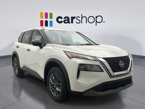 Used 2023 Nissan Rogue S AWD/4WD image 7