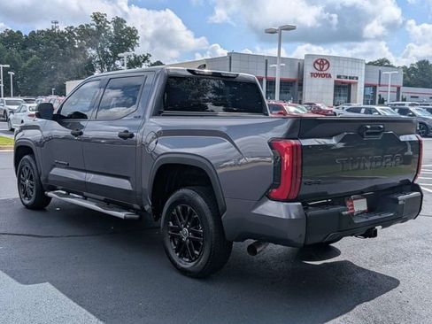 Used 2023 Toyota Tundra SR5 w/ SR5 Convenience Package AWD/4WD image 4